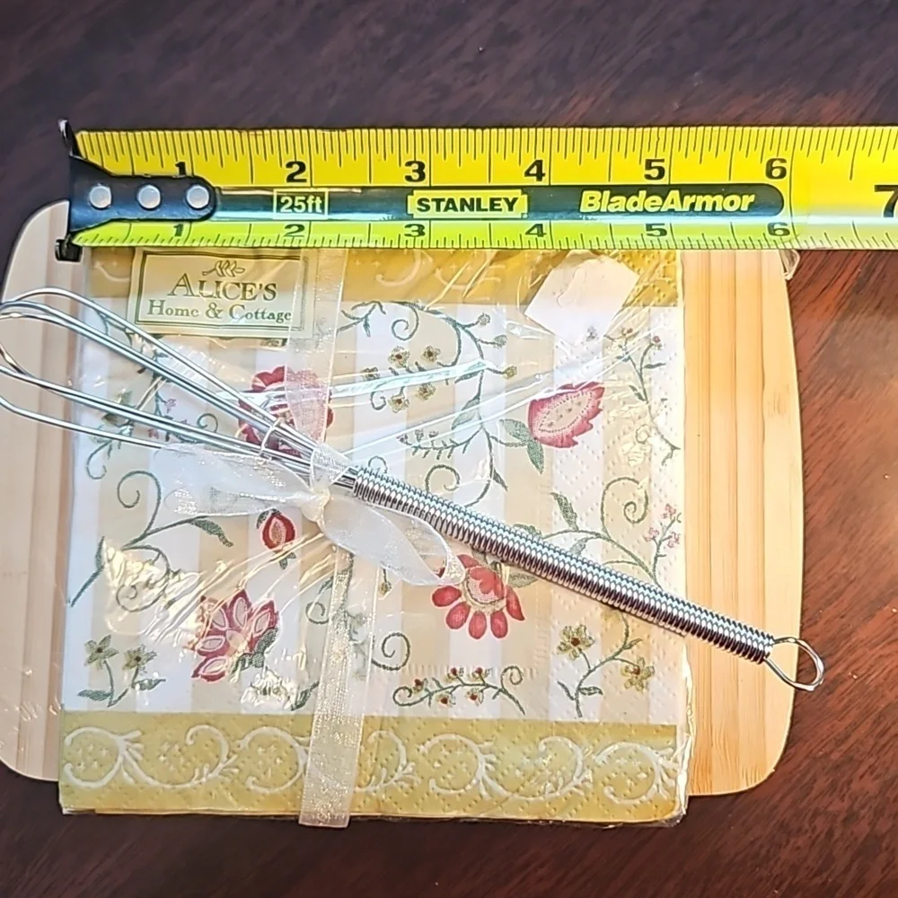 Alice's Home & Cottage Gift Set Cutying Board Napkins Whisk NWT Price Firm